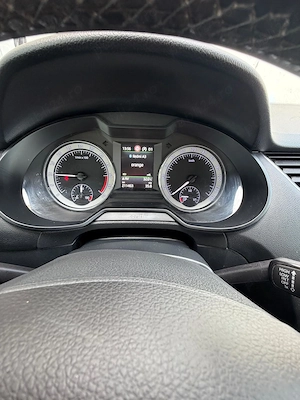 Skoda Octavia 1.6 TDI Executive   Automata - imagine 5