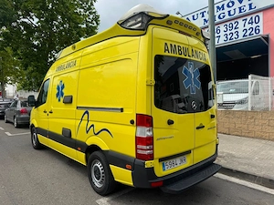 STOC 21 Buc. Ambulanta, Clasa A,B,C, BERGADANA, Echipate complet !! - imagine 2
