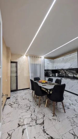Casa de vanzare, 300 mp, zona Sud - imagine 18
