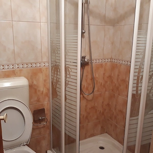 Inchiriez AP.2 camere , decomandat, mobilat și utilat, loc Făgăraș - imagine 6