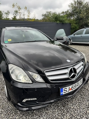 Vând mercedes E class 350 coupe  - imagine 2