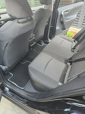 Toyota RAV4 Dynamic AWD 2.5 Hybrid | 10.800 km | 01 2026 | Garantie | Set anvelope noi - imagine 9