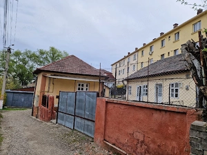 Vând casa 