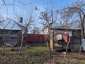 Casa cu teren generos de vanzare in Tecuci, strada Calugareni - imagine 8