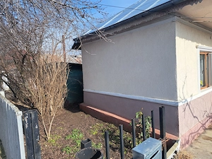 Casa cu teren generos de vanzare in Tecuci, strada Calugareni - imagine 2