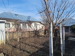 Casa cu teren generos de vanzare in Tecuci, strada Calugareni - imagine 3