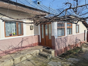 Casa cu teren generos de vanzare in Tecuci, strada Calugareni - imagine 5