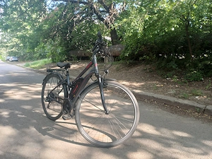 Bicicleta electrica pentru oras Fischer autonomie 160km 