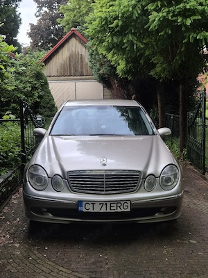 mercedes e class elegance 2.2 disel 