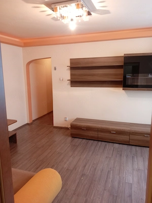 Apartament de vanzare - imagine 2
