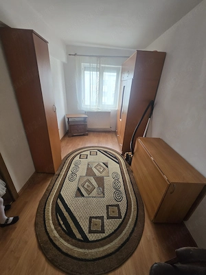 Apartament cu 3 camere roman - imagine 4