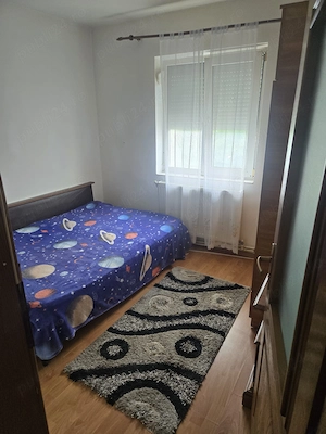 Apartament cu 3 camere roman - imagine 3