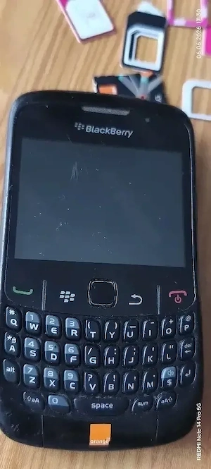 Blackberry 8520