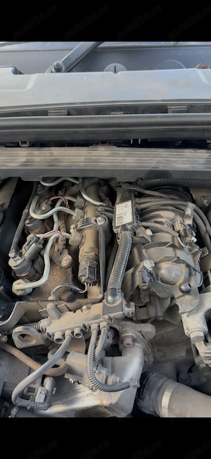 Vând motor BMW N47