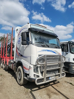 Volvo Fh 13, 540 cp, 8x4 transport forestier lemn - imagine 3