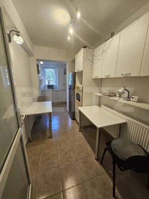 Apartament decomandat 2 camere mobilat si utilat, parcare, zona Porii - imagine 8