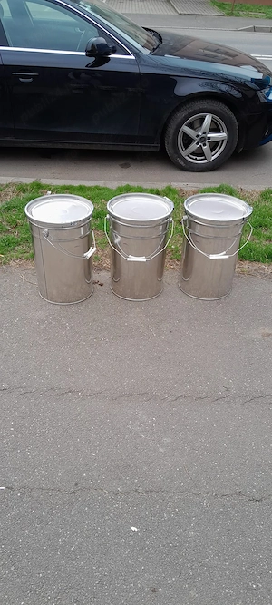 Găleți NOI 20 L cu capac si închidere ermetic 
