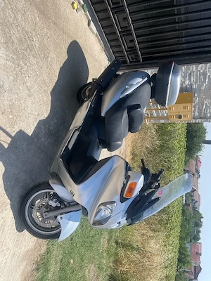 Suzuki Burgman 650 - imagine 2