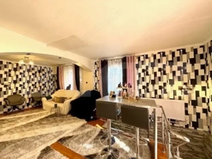 Casă cu 5 camere și un teren de 700 mp  - imagine 13