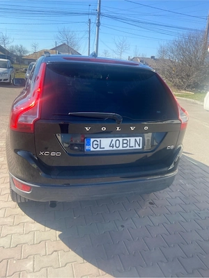 Volvo XC 60 2.0 cutie Automata(5 cilindri, motor Volvo) - imagine 4