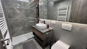 Apartament PREMIUM Coresi Kasper UPGRATED, amenajare ROVERE, 2 parcari, boxa - imagine 19