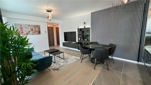 Apartament PREMIUM Coresi Kasper UPGRATED, amenajare ROVERE, 2 parcari, boxa - imagine 2