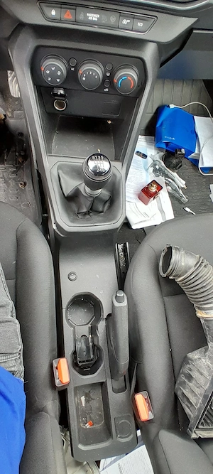 Dezmembram Dacia Logan 3 1.0 TCe H4D 480 - imagine 5