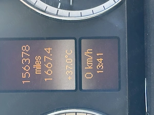 Mercedes vito , acte anglia stare buna , mot , aprilie 2027, dual liner(5locuri) 144000 mile perfect