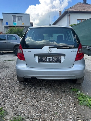    Vand   Mercedes A180  - imagine 2