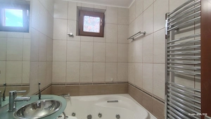 Vand apartament 2 camere - imagine 4