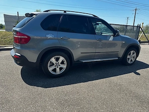 BMW X5 din anul 2008 - imagine 7