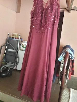 vand rochie ocazie