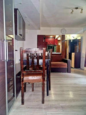 Închiriez  apartament cu două camere - imagine 5