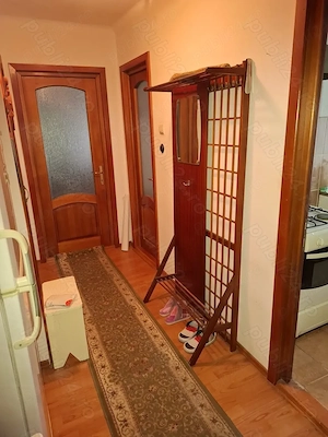  Apartament cu 3 camere, zona Scoala 4 - Stefan Luchian