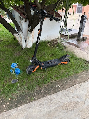 Vând trotinetă electrică KuKirin G2 Pro, 