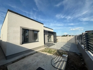 Casa pe parter, 80 mp utili, zona Selgros - imagine 3