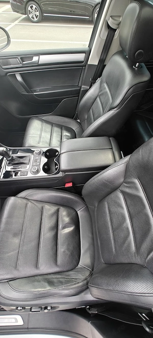 Volkswagen Touareg Rline 3.0 V6 TDI 245 cp 2013 - imagine 6