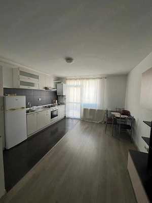 Apartament 2 camere semidecomandat zona Cetatii
