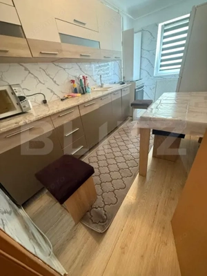 Apartament zona linistita, 2 camere, decomandat, centrala proprie noua