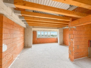 Penthouse cu potential exceptional, la rosu, 170mp, mansardabil pana la 300mp - imagine 3