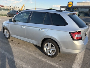 Skoda Fabia 1.0 TSI Ambition, Unic Proprietar, 82944km, intretinuta exclusiv Skoda - imagine 2