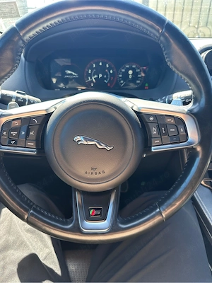 Vand Jaguar-F Pace S - imagine 9