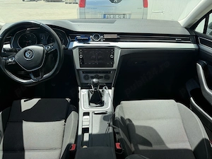 Volkswagen Passat B8 1.6 TDI 120 CP | Navi | Cameră | Senzori F+S | Climatronic 3 Zone |  - imagine 3