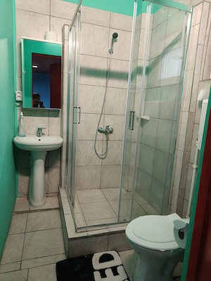Închiriez apartament  - imagine 4