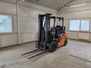 Stivuitor Gaz Toyota 2.5 Tone Triplex  An 2018  586 ore  Garantie si Service incluse motostivuitor - imagine 6
