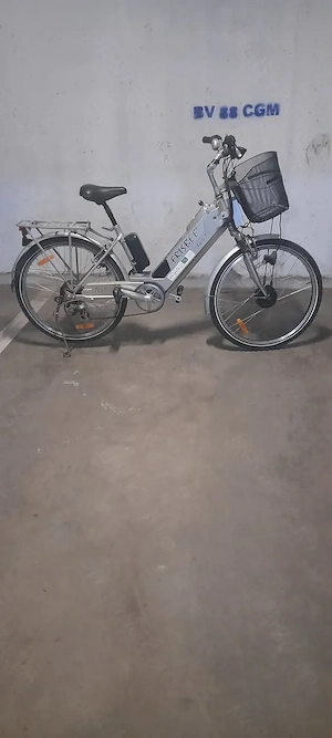 Bicicleta electrica, baterie noua