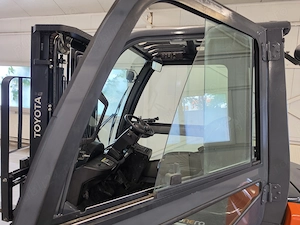 Stivuitor Diesel Toyota 2.5 Tone Triplex An 2018 2.759 ore Garantie si Service incluse motostivuitor - imagine 12