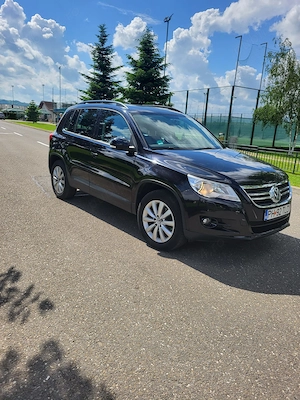  Volkswagen Tiguan 2011 | 2.0 TSI (170 CP) -  Mașină de familie foarte Îngrijită - imagine 2