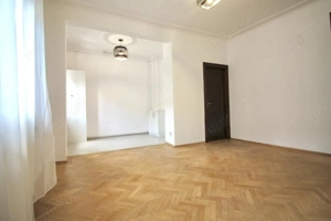 CALEA DOROBANTI, APARTAMENT NEMOBILAT IN BLOC TIP VILA, 0% COMISION! - imagine 11