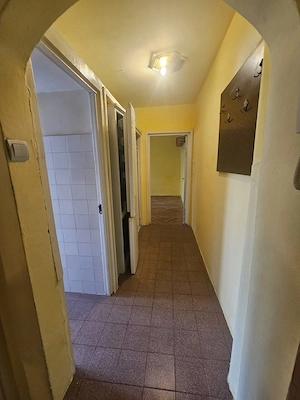 COMISION 0%! Apartament 4 camere Etaj 1 - Soarelui !! - imagine 4